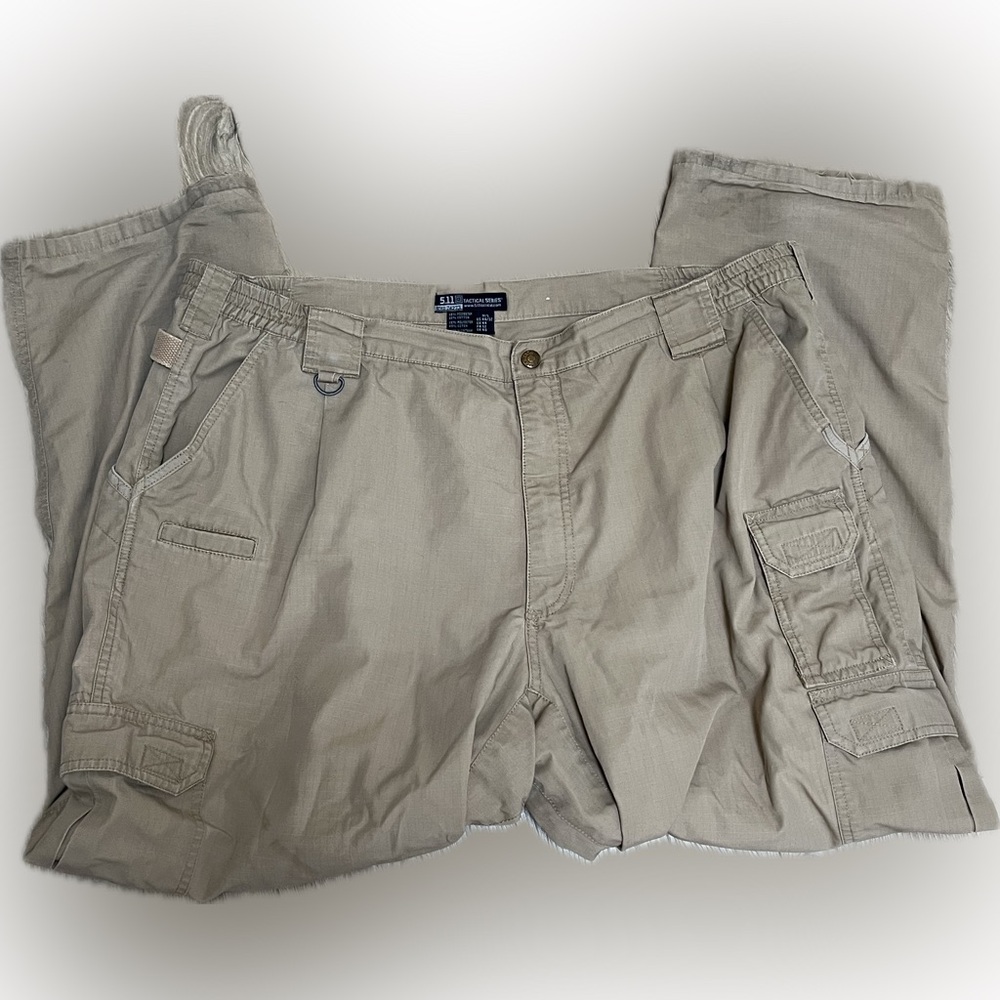 5.11 Tactical Mens 44/32 Khaki Cargo Pants Style 74273 polyester/cotton